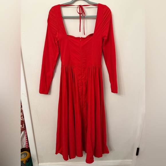 Elegant Red Long-Sleeve Dress - Picture 2 of 5